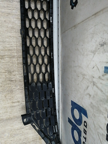 Фотография детали AA045512; Решетка переднего бампера (86522-A7000) для Kia Cerato III (2013-2016)/БУ; Оригинал; Р1, Мелкий дефект; . Фото номер 13