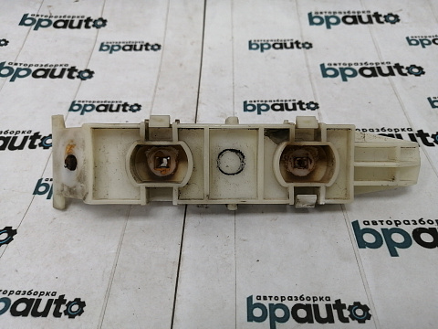 Фотография детали AA013273; Кронштейн переднего бампера левый=правый (71731-65J00) для Suzuki Grand Vitara/БУ; Оригинал; Р1, Мелкий дефект; . Фото номер 2