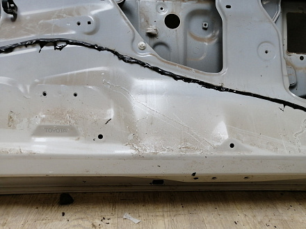 AA045271; Крышка багажника (67005-60F50) для Lexus GX460/БУ; Оригинал; Р1, Мелкий дефект; 