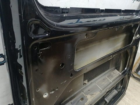 Фотография детали AA045484; Дверь сдвижная правая (7H0843108) для Volkswagen/БУ; Оригинал; Р2, Удовлетворительное; . Фото номер 26