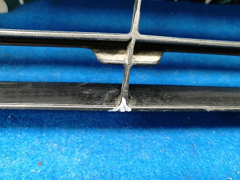 Фотография детали AA027413; Решетка переднего бампера (53102-33080) для Lexus ES VI рест. (2015 - 2018)/БУ; Оригинал; Р1, Мелкий дефект; . Фото номер 11