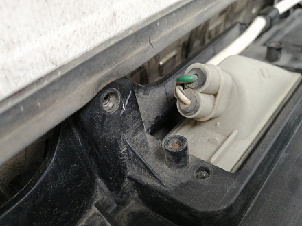 AA031182; Накладка крышки багажника (76811-60190) для Toyota Land Cruiser Prado 150 (2010 — 2013)/БУ; Оригинал; Р1, Мелкий дефект; 