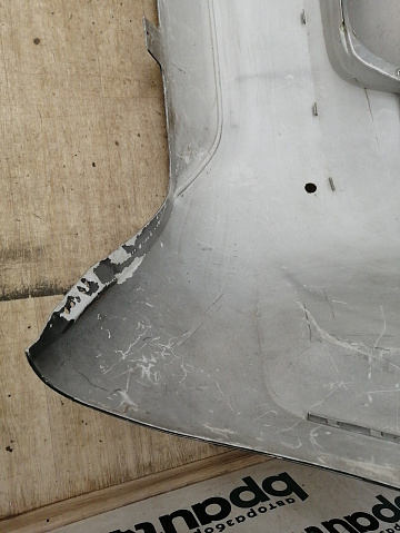 Фотография детали AA038259; Бампер задний; под паркт. (8M51-F17906-ACW) для Ford Focus II Sedan рест. (2007- 2011)/БУ; Оригинал; Р1, Мелкий дефект; . Фото номер 15