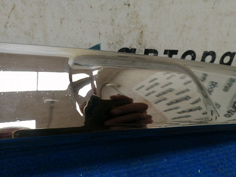 Фотография детали AA043997; Молдинг на решетку радиатора нижний (53122-78010) для Lexus NX рест. (2017-2021)/БУ; Оригинал; Р1, Мелкий дефект; . Фото номер 4