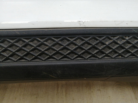 AA046063; Бампер задний; без паркт. (BM51-A17906-AGW) для Ford Focus III Hatchback (2011- 2015)/БУ; Оригинал; Р1, Мелкий дефект; 