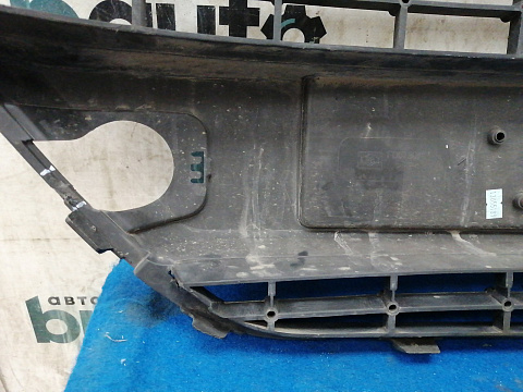 Фотография детали AA032267; Решетка переднего бампера (8A6117B968DB) для Ford Fiesta VI (2008-2013)/БУ; Неоригинал; Р1, Мелкий дефект; . Фото номер 13