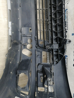 AA045717; Бампер передний; без паркт.; без омыват. (7E0807221) для Volkswagen/БУ; Оригинал; Р1, Мелкий дефект; 