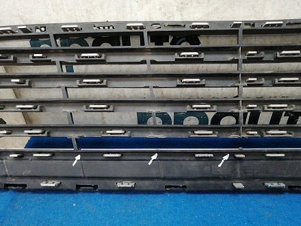AA032252; Решетка радиатора (DS73-8150-J) для Ford Mondeo/БУ; Оригинал; Р2, Удовлетворительное; 