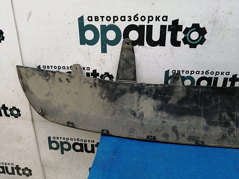 Фотография детали AA016510; Юбка заднего бампера, матовая (52453-42010) для Toyota Rav4 40 рест. (2015 — 2019)/БУ; Оригинал; Р1, Мелкий дефект; . Фото номер 4