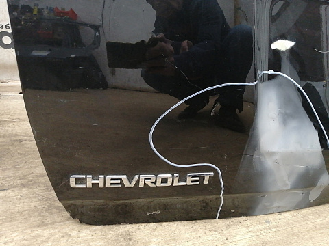 Фотография детали AA031428; Крышка багажника (96624542) для Chevrolet Captiva/БУ; Оригинал; Р2, Удовлетворительное; . Фото номер 9