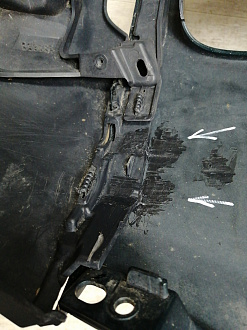 AA045868; Бампер передний; под паркт.; под омыват. (HY32-17F003-AAW) для Land Rover Discovery V L462 (2017 - 2020)/БУ; Оригинал; Р1, Мелкий дефект; 