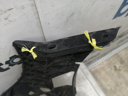 AA045503; Кронштейн, каркас переднего бампера правый (A2048850865) для Mercedes-Benz C-klasse III (W204) (2006-2011)/БУ; Оригинал; Р0, Хорошее; 