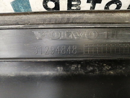 AA041185; Накладка порога левая (31294848) для Volvo XC60 I (2008-2013)/БУ; Оригинал; Р1, Мелкий дефект; 