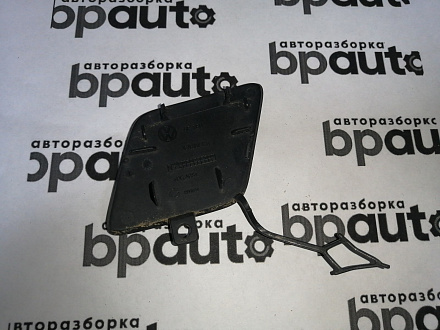 AA045051; Заглушка букс. крюка  переднего бампера (3G0807155) для Volkswagen Passat/БУ; Оригинал; Р0, Хорошее; 