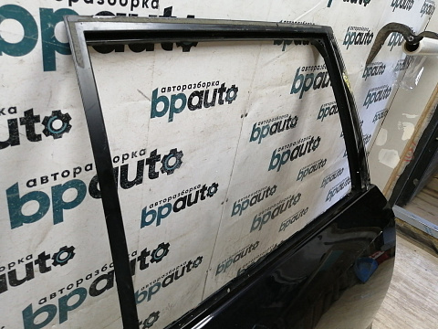 Фотография детали AA044377; Дверь задняя правая (67003-60430) для Toyota Land Cruiser 200 рест. (2012 — 2015)/БУ; Оригинал; Р2, Удовлетворительное; . Фото номер 2