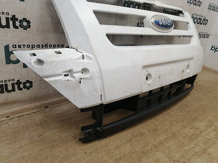 AA034573; Бампер передний, центральная часть (6C11-17K819-A) для Ford Transit (2006-2014)/БУ; Оригинал; Р1, Мелкий дефект; 