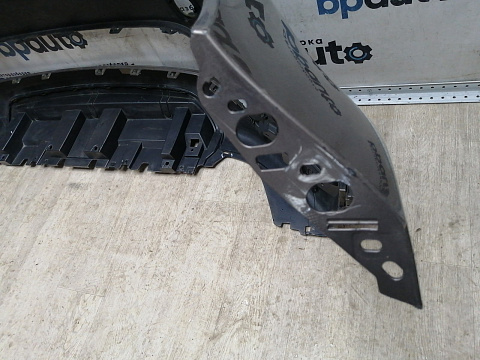 Фотография детали AA045883; Бампер передний, R-DYNAMIC; под паркт.; без омыват. (K8D2-17F775-BB) для Land Rover Range Rover Evoque II (2019- 2023)/БУ; Оригинал; Р1, Мелкий дефект; . Фото номер 7