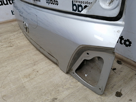 AA011207; Крышка багажника верхняя (67005-60D51) для Toyota Land Cruiser 200 рест. (2012 — 2015)/БУ; Оригинал; Р2, Удовлетворительное; 