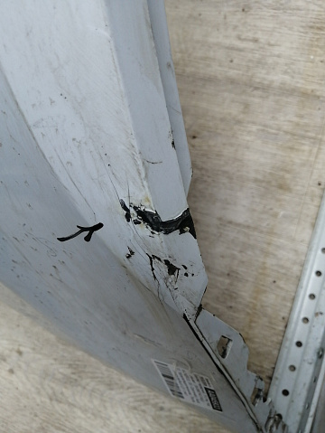 Фотография детали AA045933; Бампер передний, S-Line; под омыват. (8U0807437AS) для Audi Q3 I рест. (2014-2018)/БУ; Оригинал; Р2, Удовлетворительное; . Фото номер 4