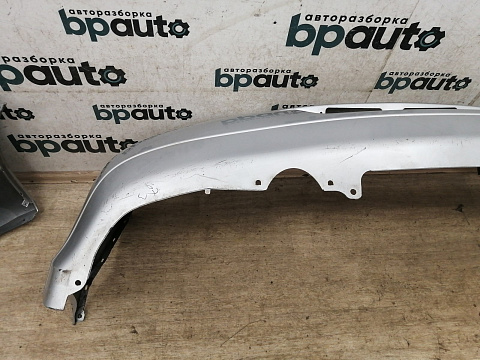 Фотография детали AA036121; Бампер задний; под паркт. (85022-EM00H) для Nissan Tiida/БУ; Оригинал; Р1, Мелкий дефект; . Фото номер 5