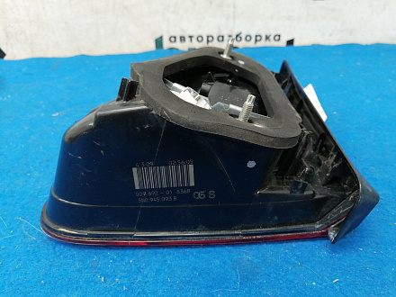 AA025116; Фонарь в крышку багажника левый (5N0945093B) для Volkswagen Tiguan I (2007- 2011)/БУ; Оригинал; Р0, Хорошее; 
