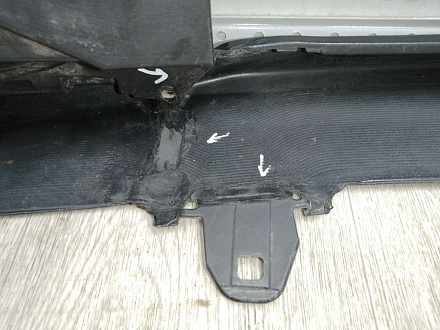 AA045400; Бампер передний; под паркт.; под омыват. (52119-06C40) для Toyota Camry/БУ; Оригинал; Р1, Мелкий дефект; 