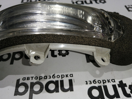 AA044764; Повторитель поворота в зеркало правый (81730-02110) для Toyota/БУ; Оригинал; Р0, Хорошее; 