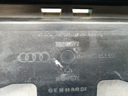 AA027397; Решётка радиатора (4F0 853 651) для Audi A6 III (C6) Sedan (2004-2008)/БУ; Оригинал; Р1, Мелкий дефект; 