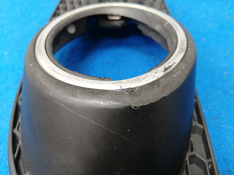 Фотография детали AA028424; Накладка ПТФ левая, Sport-Style (5N0853665H) для Volkswagen Tiguan I рест. (2011- 2016)/БУ; Оригинал; Р2, Удовлетворительное; . Фото номер 5