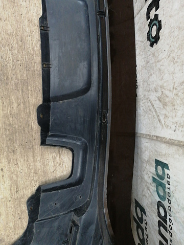 Фотография детали AA032713; Бампер задний; под паркт. (850225291R) для Renault Duster I (2011-2015)/БУ; Оригинал; Р1, Мелкий дефект; . Фото номер 14