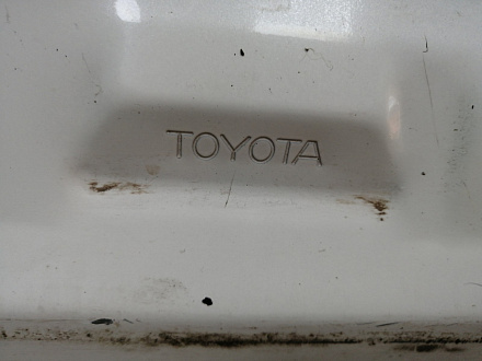 AA044896; Крышка багажника (67005-60F50) для Toyota Land Cruiser Prado 150 (2010 — 2013)/БУ; Оригинал; Р1, Мелкий дефект; (070) Белый перламутр 3х. сл.