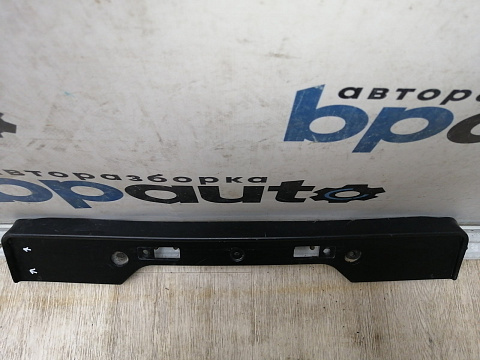 Фотография детали AA045186; Площадка под номер (52114-53220) для Lexus IS II рест.2 (2010 - 2013)/БУ; Оригинал; Р1, Мелкий дефект; . Фото номер 7