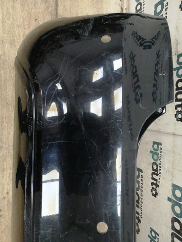 Фотография детали AA038259; Бампер задний; под паркт. (8M51-F17906-ACW) для Ford Focus II Sedan рест. (2007- 2011)/БУ; Оригинал; Р1, Мелкий дефект; . Фото номер 5