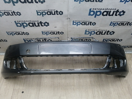 AA045976; Бампер передний; без паркт.; под омыват. (5K0807221) для Volkswagen Golf/БУ; Оригинал; Р1, Мелкий дефект; 