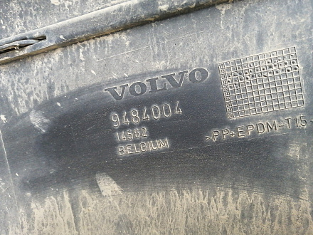 AA026747; Бампер задний; без паркт. (9484004) для Volvo S60 I (2000-2004)/БУ; Оригинал; Р1, Мелкий дефект; 