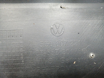 BA000228; Бампер передний; под паркт.; под омыват. (5G0807221) для Volkswagen Golf/БУ; Оригинал; Р1, Мелкий дефект; 