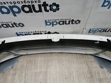AA044390; Бампер передний; без паркт.; под омыват. (5С6807221B) для Volkswagen Jetta VI (2010- 2014)/БУ; Оригинал; Р1, Мелкий дефект; 