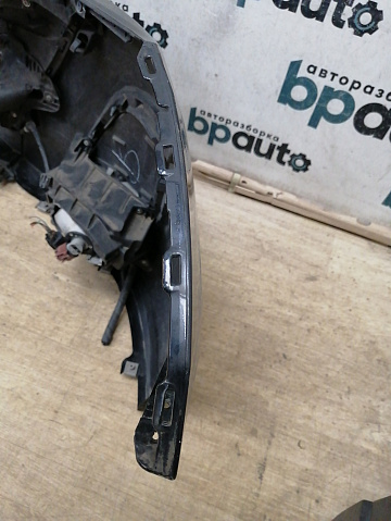 Фотография детали AA041726; Бампер передний, Sport; без паркт.; без омыват. (BBN2-50031) для Mazda 3 BL/БУ; Оригинал; Р1, Мелкий дефект; . Фото номер 10