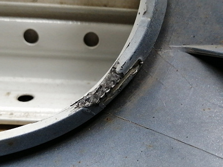 AA045525; Юбка переднего бампера - правая часть (4L0 807 062 С) для Audi Q7 I рест. (2010-2015)/БУ; Оригинал; Р1, Мелкий дефект; 