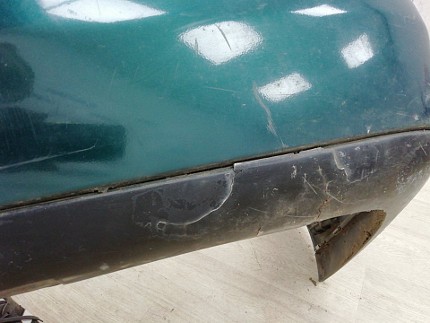 Фотография детали AA001804; Бампер задний; без паркт. (A2028800140) для Mercedes-Benz C-klasse I (W202) (1997-2001)/БУ; Оригинал; Р3, Под восстановление; . Фото номер 12