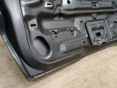 Фотография детали AA037876; Крышка багажника (BM51N431F78AB) для Ford Focus/БУ; Оригинал; Р2, Удовлетворительное; . Фото номер 20