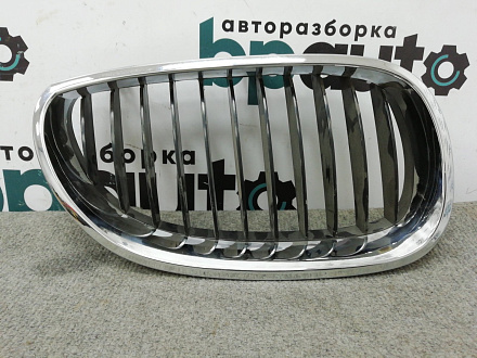 Решетка радиатора правая хром БМВ 5 серия V Sedan Е60 2002-2007, новая с дефектом, фото 1