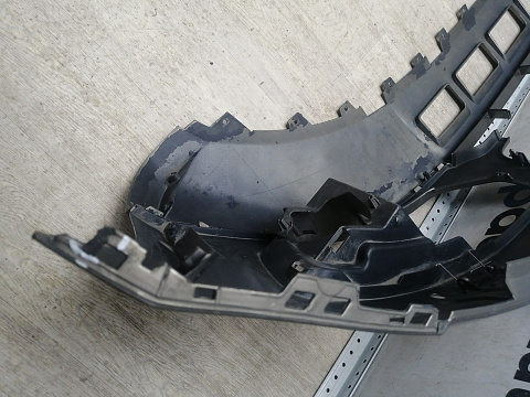 Фотография детали AA045797; Бампер передний; под паркт.; под омыват. (8R0 807 437) для Audi Q5 I (2008-2012)/БУ; Оригинал; Р1, Мелкий дефект; . Фото номер 8