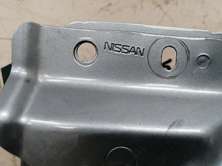 AA036795; Крыло переднее левое (63101-EL030) для Nissan Tiida/БУ; Оригинал; Р1, Мелкий дефект; 