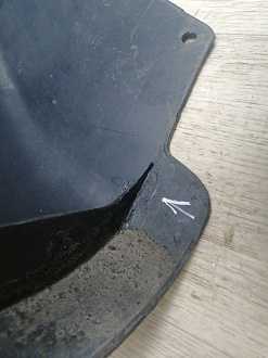 AA045718; Бампер передний; без паркт.; без омыват. (2K5807221A) для Volkswagen Caddy III рест. (2010-2015)/БУ; Оригинал; Р1, Мелкий дефект; 