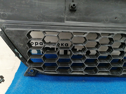 Фотография детали AA037771; Решетка переднего бампера (86569-1Y000) для Kia Picanto II 5D (2011-2015)/БУ; Оригинал; Р1, Мелкий дефект; . Фото номер 16