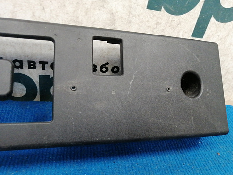 Фотография детали AA036563; Площадка под номер (86529-L1000) для Hyundai Sonata VIII (DN8) (2019-н.в.)/БУ; Оригинал; Р1, Мелкий дефект; . Фото номер 2