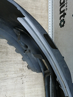 AA044438; Бампер передний; без паркт.; под омыват. (5С6807221B) для Volkswagen Jetta VI (2010- 2014)/БУ; Оригинал; Р1, Мелкий дефект; 