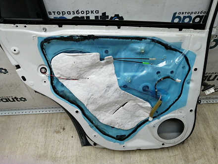 AA045291; Дверь задняя левая, под расширитель, Long (67004-42110) для Toyota Rav4/БУ; Оригинал; Р0, Хорошее; (070) Белый перламутр 3х. сл.