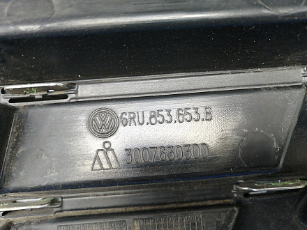 AA028221; Решетка радиатора (6RU853653B) для Volkswagen Polo V рест. Sedan (2015-2020)/БУ; Оригинал; Р2, Удовлетворительное; 